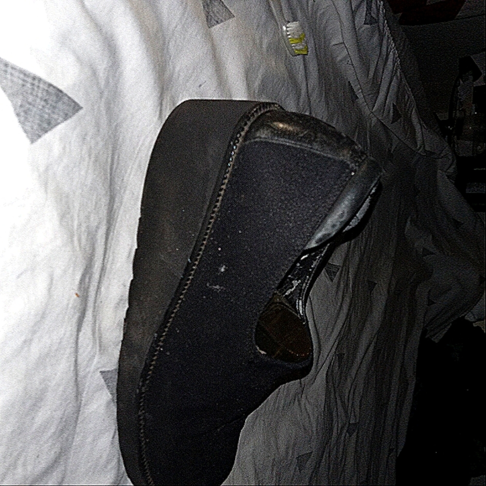 9 west shoe. minor scuff mark on the side